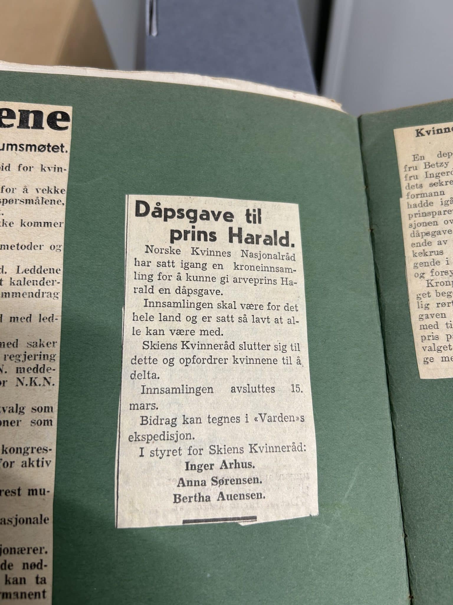 Faksimile fra Varden om dåpsgaven til prins Harald Faksimile fra Varden om dåpsgaven til prins Harald