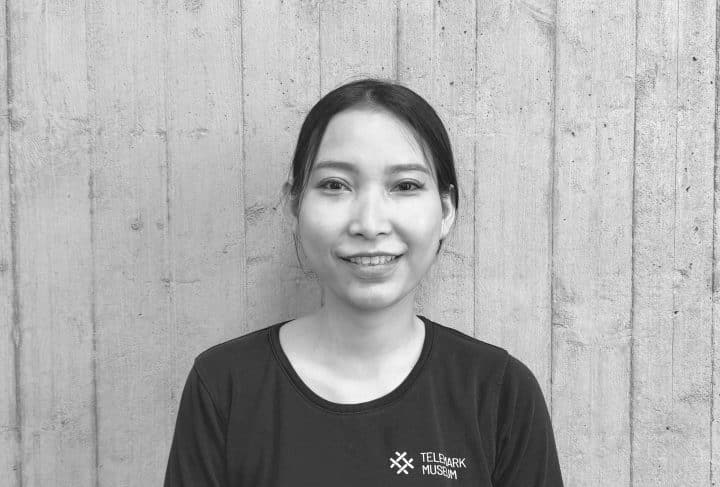 Portrett av Patchara Choochee, sort-hvittbilde